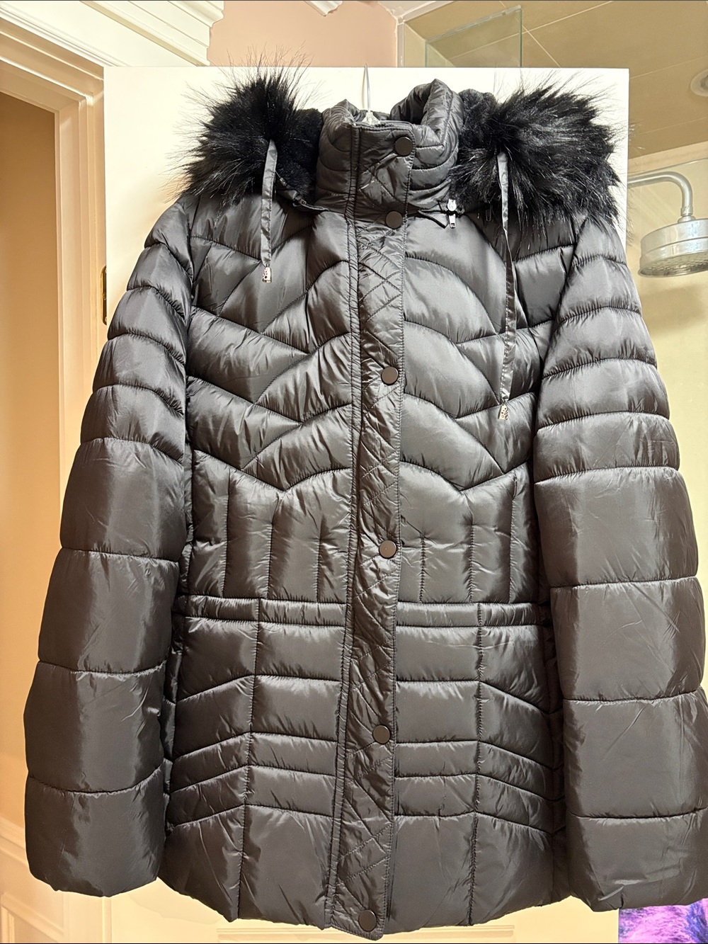 Women's Black Quilted Puffer Coat with Faux Fur-Trim Hood